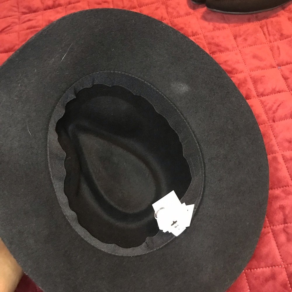 Hat - Picture 3 of 3